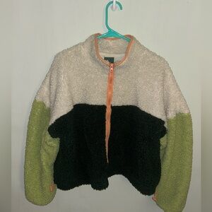 Wild Fable zip-up adjustable strings!